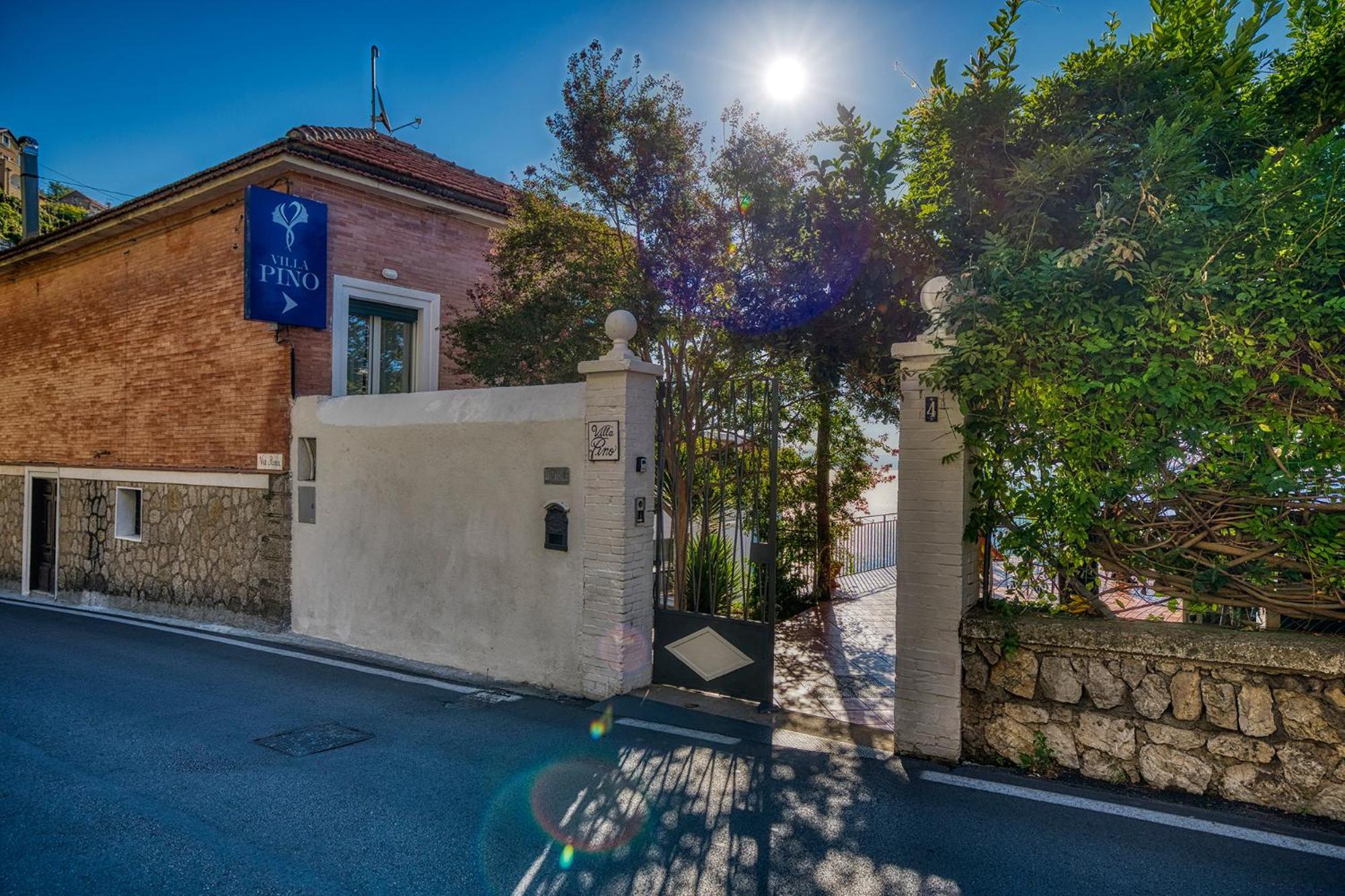 Villa Pino Фуроре Экстерьер фото